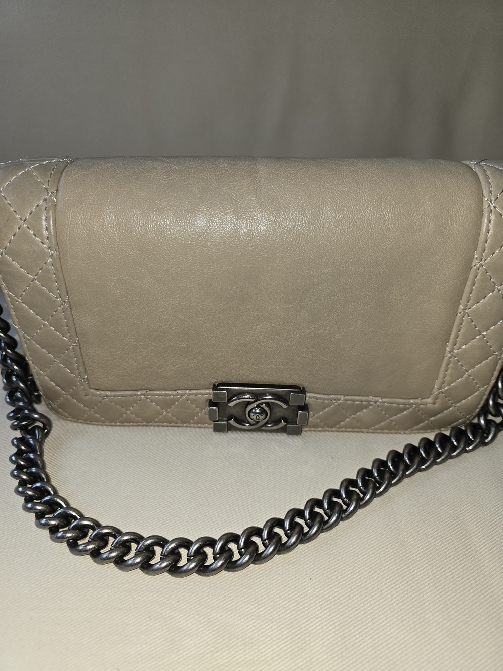 Beige Quilted Leather Crossbody Bag with Gunmetal Chain